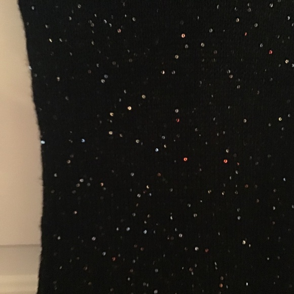 NWT TULLE ANTHROPOLGIE SEQUIN SWEATER DRESS. M - Picture 2 of 5